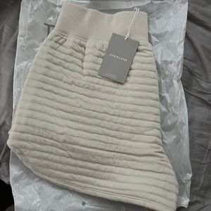 Everlane Organic Cotton Quilted Shorts- Size Large